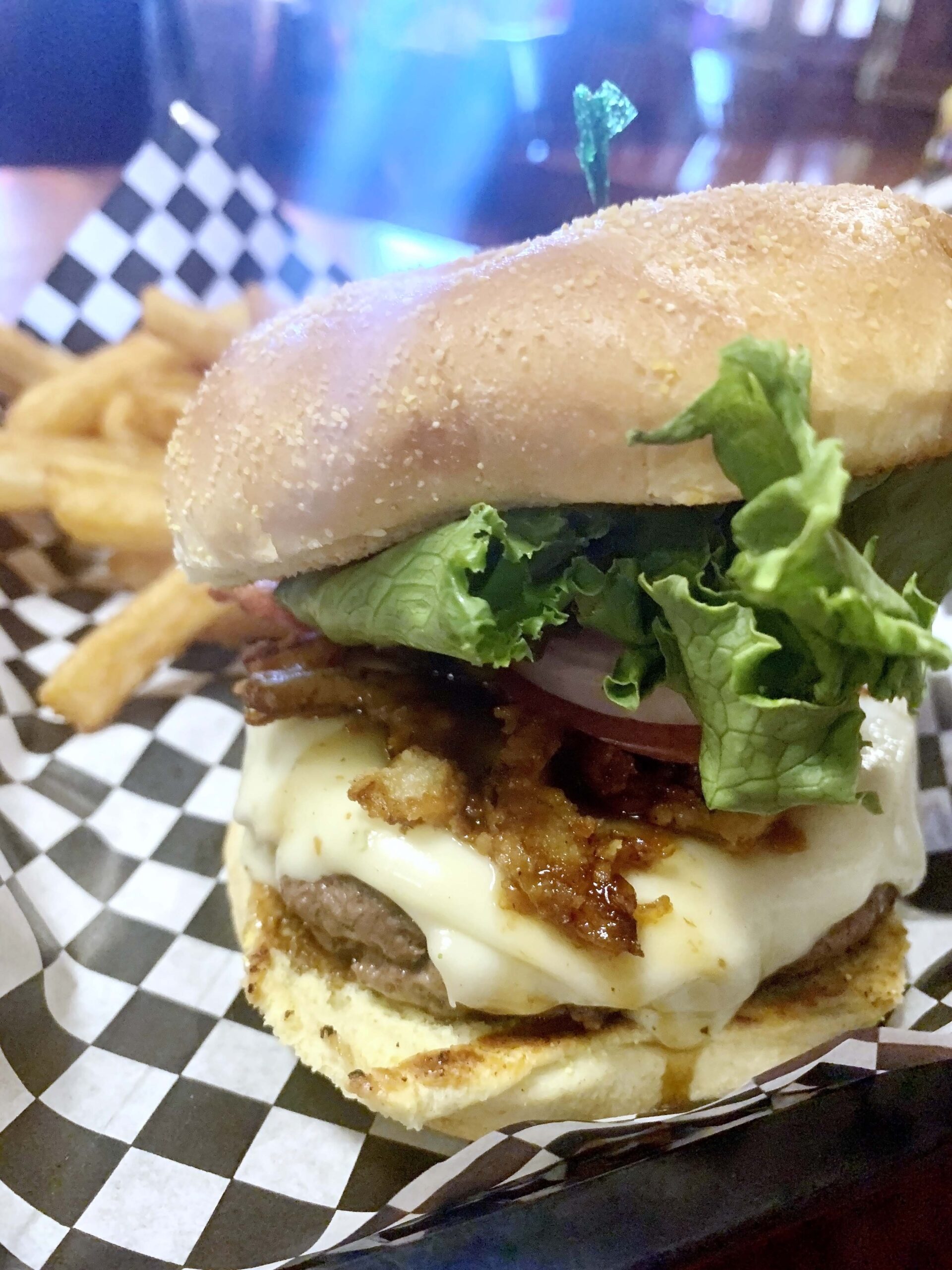 Legends Bar & Grill Hamburger 