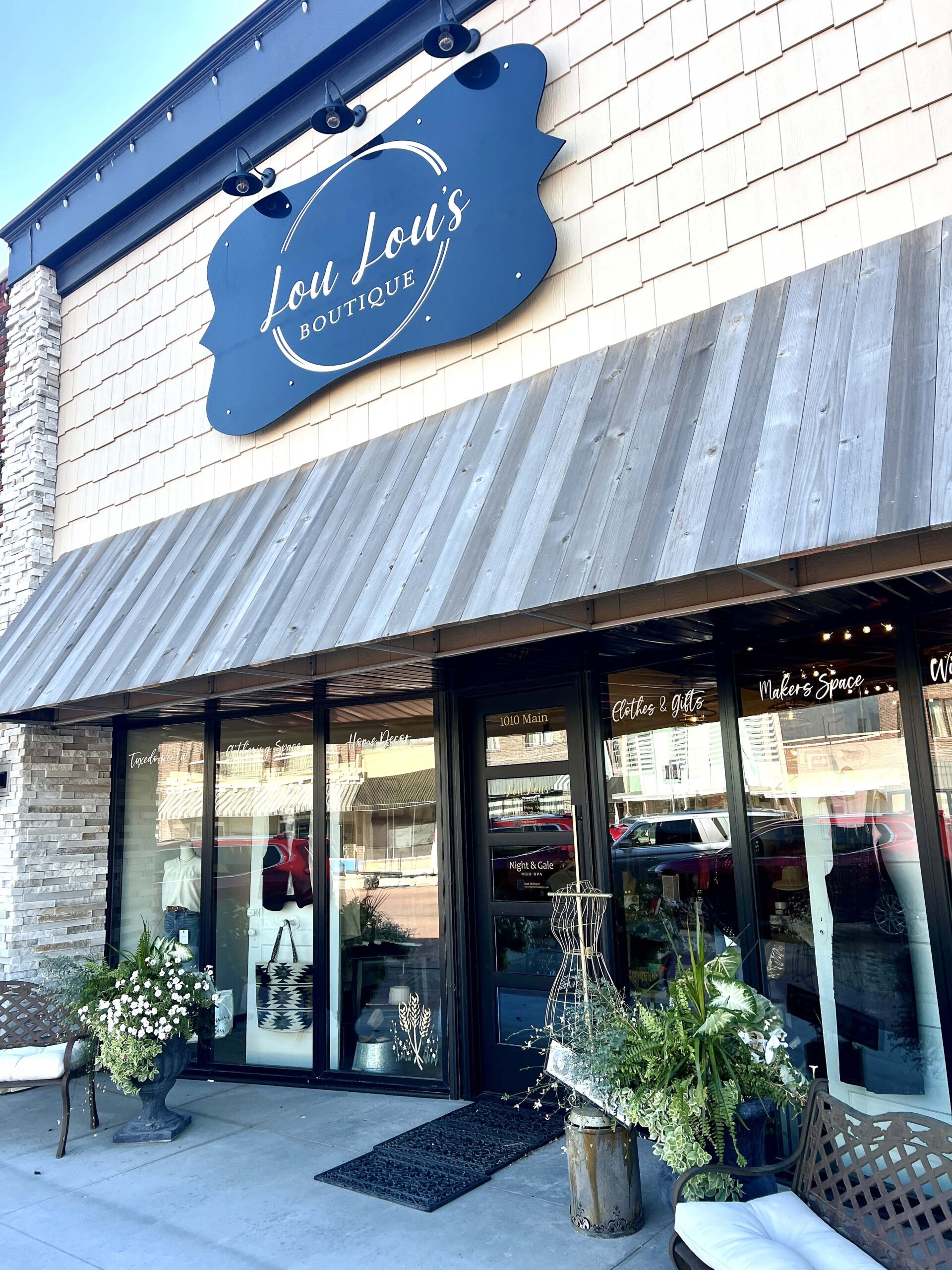 Lou Lou's Boutique in Goodland Kansas 