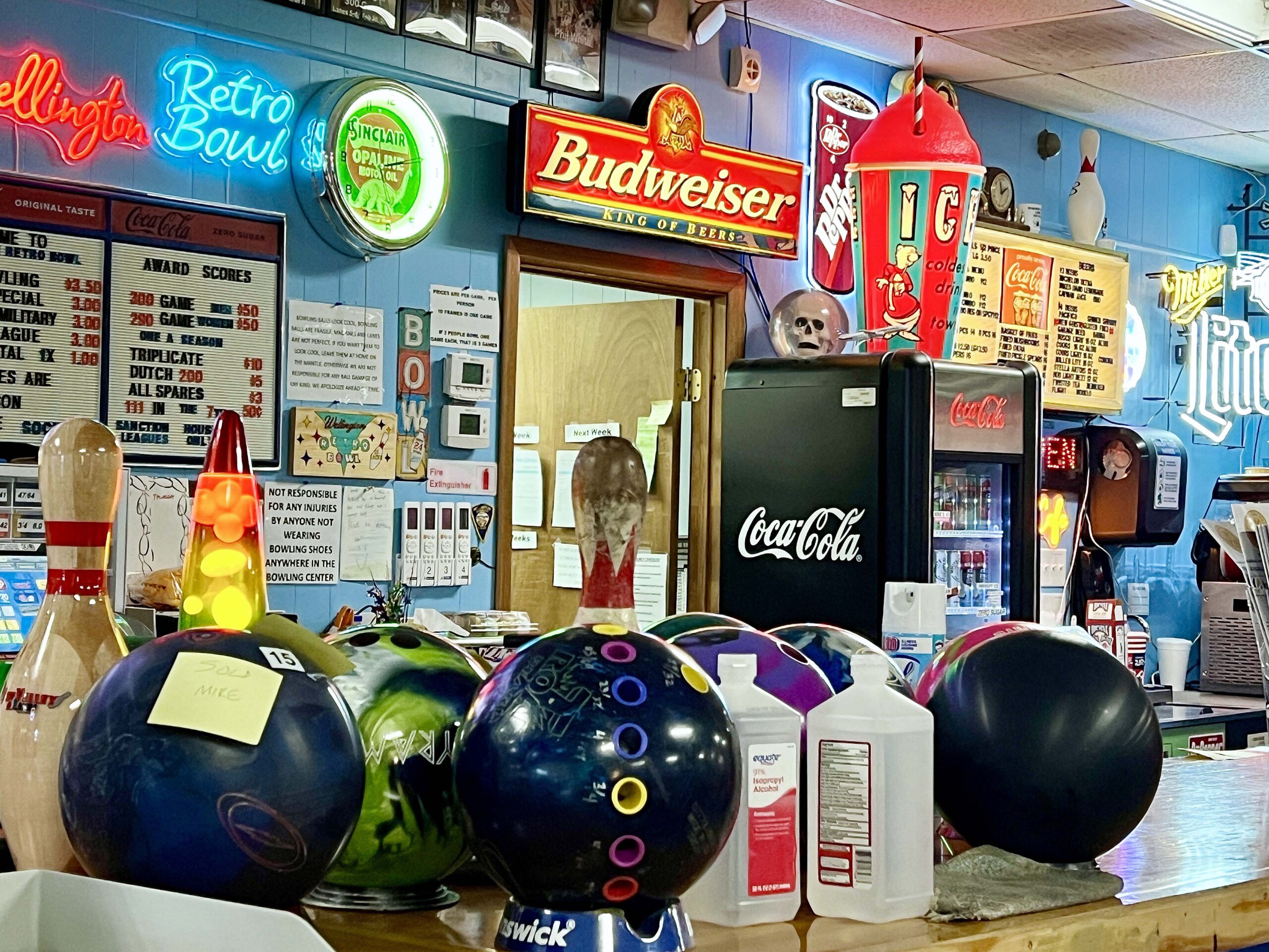 Wellington Retro Bowl also includes a pro shop and food counter.