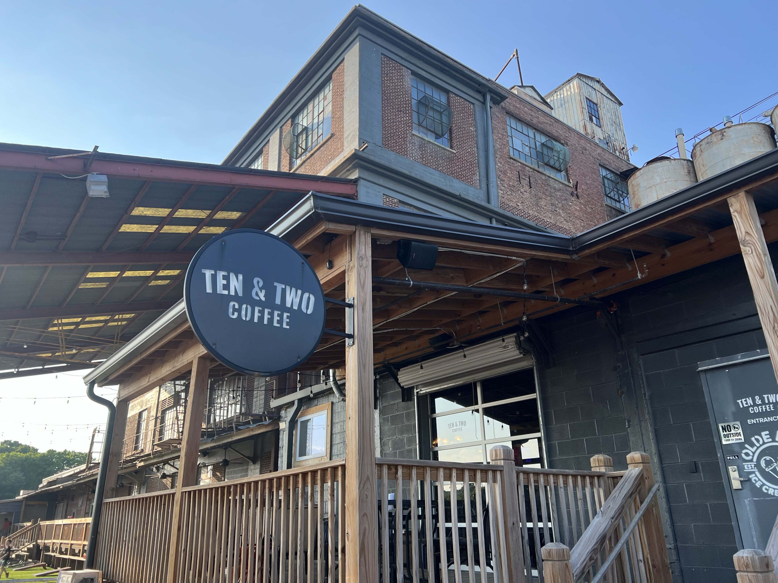 Ten and Two Coffee Bar
