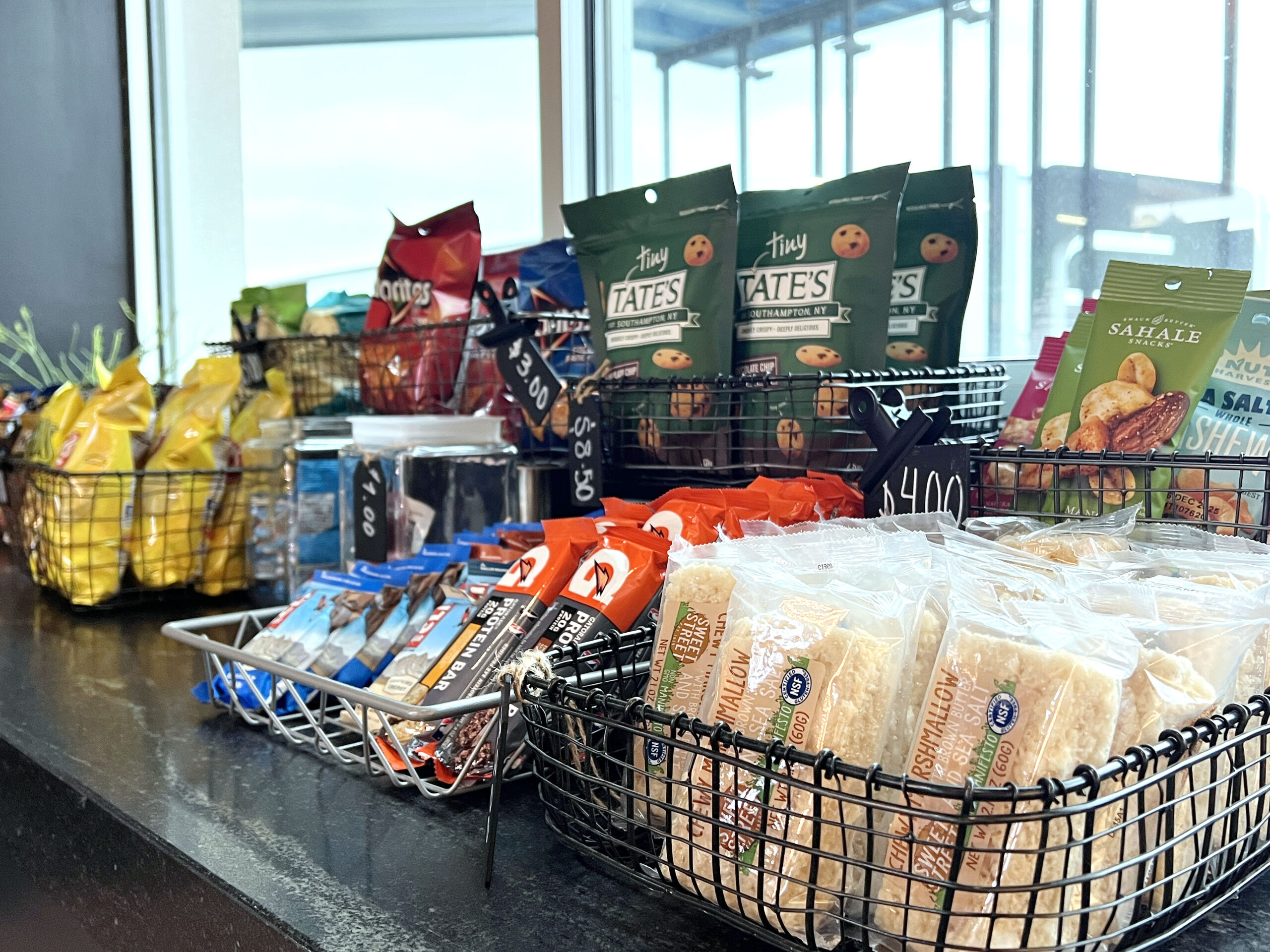 Re-Fuel Aloft Wichita offers individual snacks and to-go beverages for travelers in a hurry to enjoy something to eat.