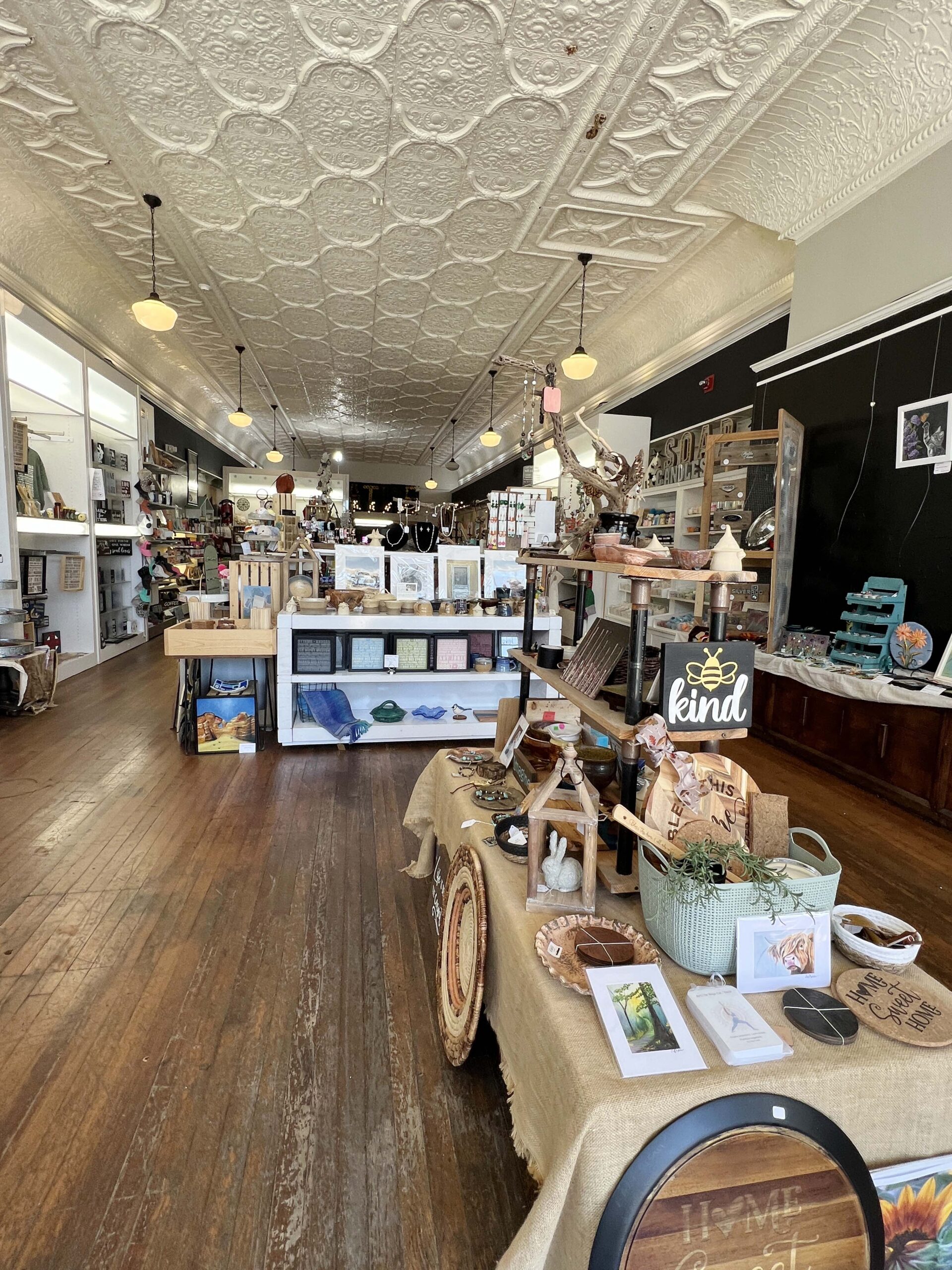The Collective Heart sells creative makers' products.