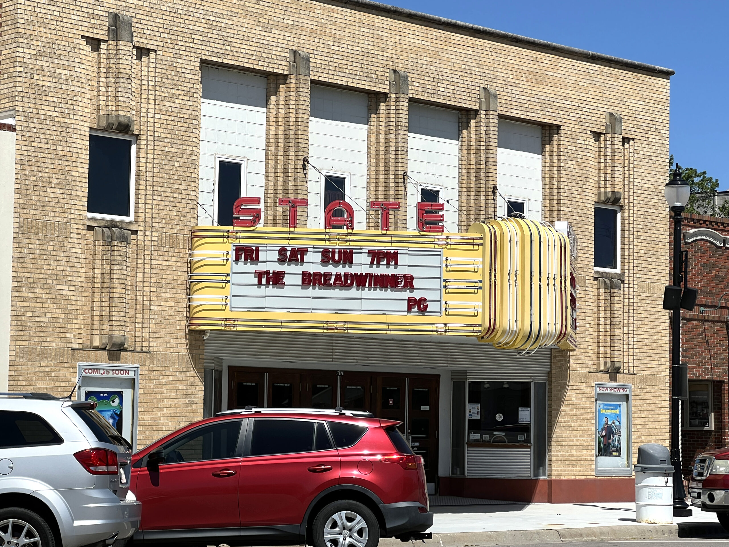 State Theater is ran by volunteers during the weekend.